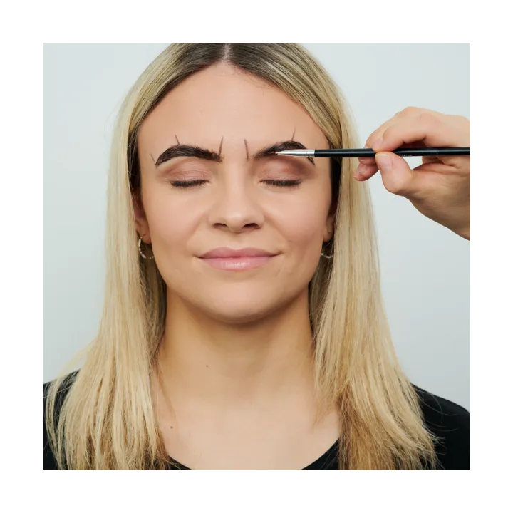 Augenbrauen- & Wimpernfarbe (div. Farben)